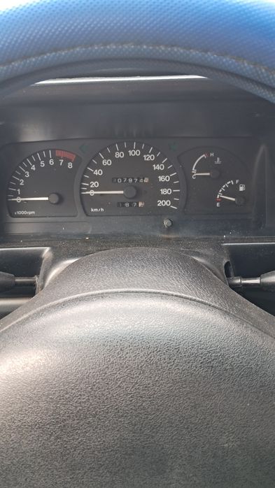 Автомобиль Деу Нексия.