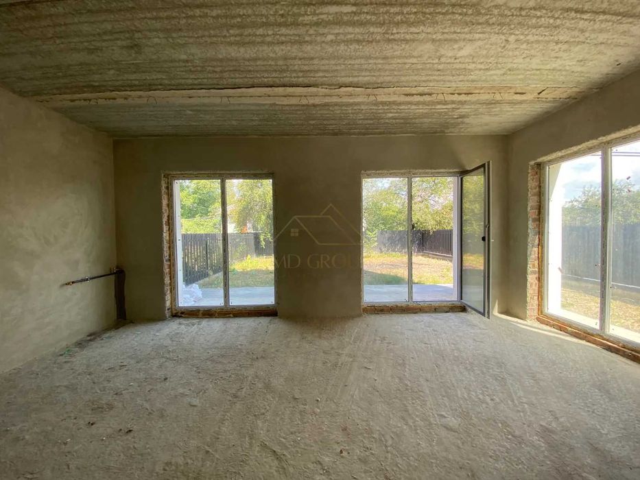 Продаж ЗДАНОГО та готового до ремонту БОКОВОГО таунхауса 136м2