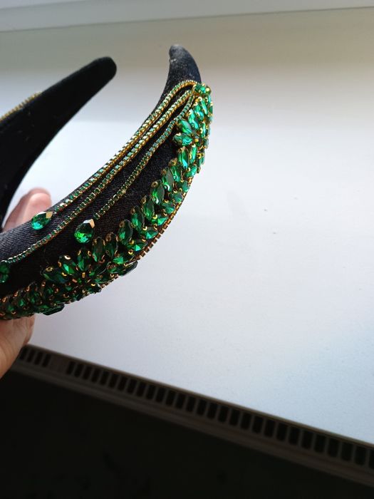 Opaska welur elegancka kamienie