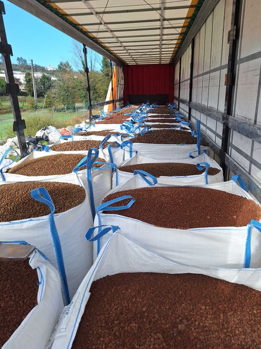 Pedra Vulcânica Para Jardim