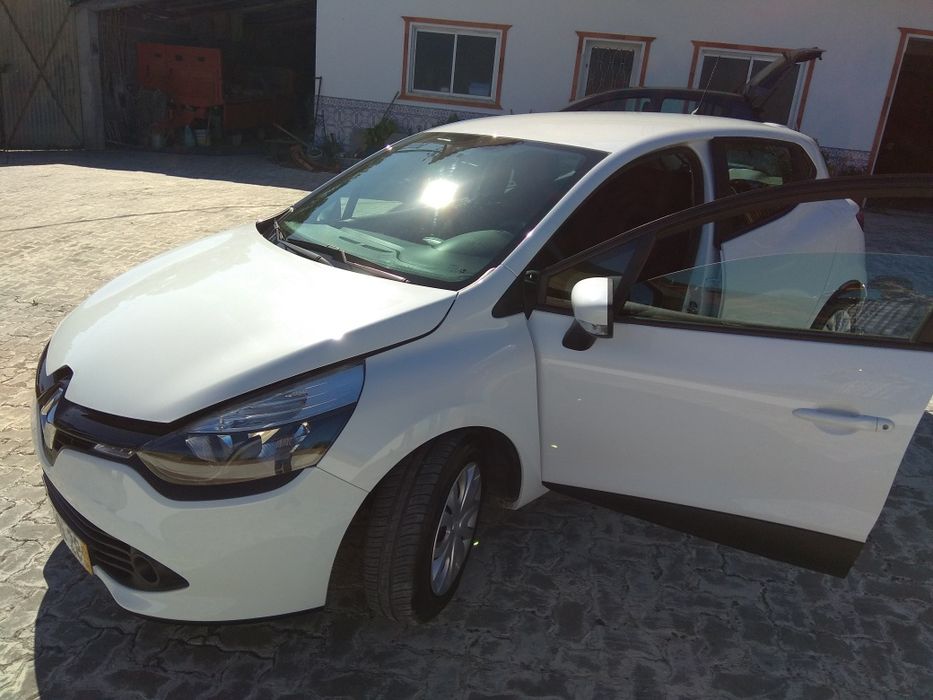 Renault Clio IV muito bom estado