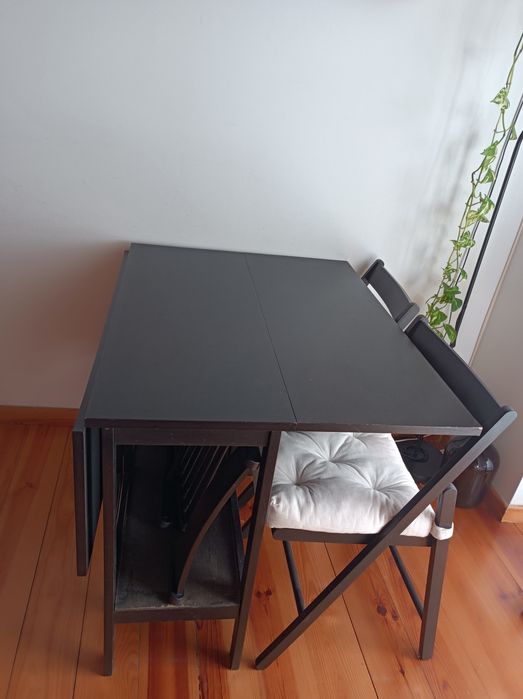 Reservada - Mesa de jantar preta IKEA Nordviken