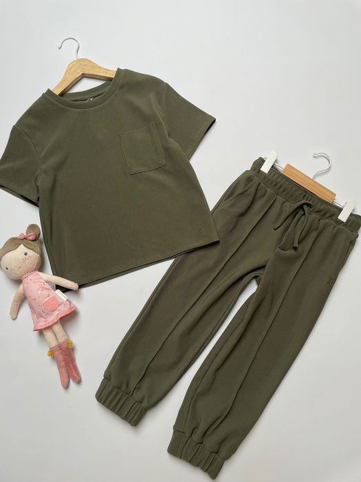 104 110 George Billie Faiers komplet prążkowany tshirt joggersy khaki