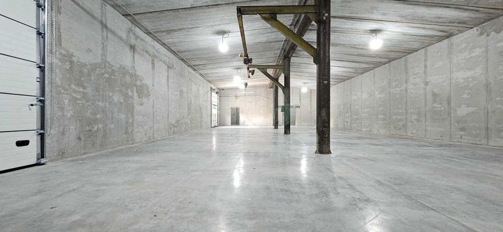 Сдам Склад 465кв.м  Офисное здание 426 кв.м  в Гостомеле , Длительно!