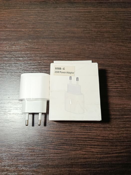 Новий зарядний пристрій Type-C 25W Power Adapter (Адаптер живлення)