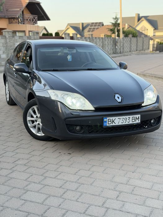 Renault Laguna III гарний стан, чудова техніка.