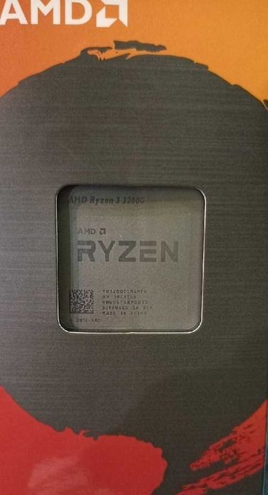 AMD Ryzen 3 3200G with Radeon Vega Graphics
