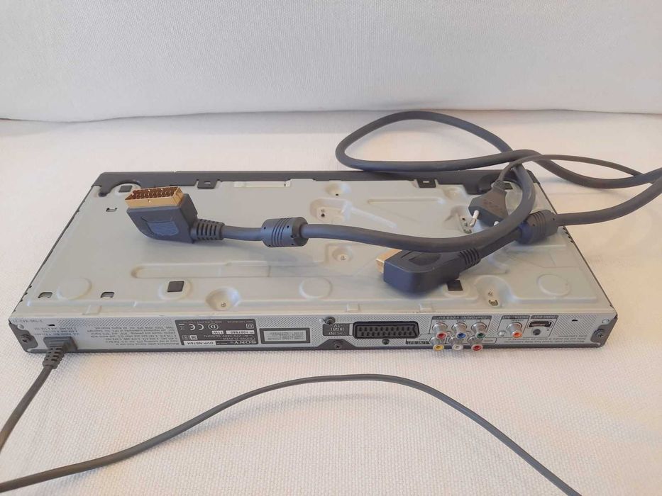 Leitor de CD e DVD Sony DVP NS78H | Com entrada HDMI | Sem Comando
