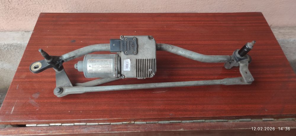 Трапеция Дворников  Ауди А4