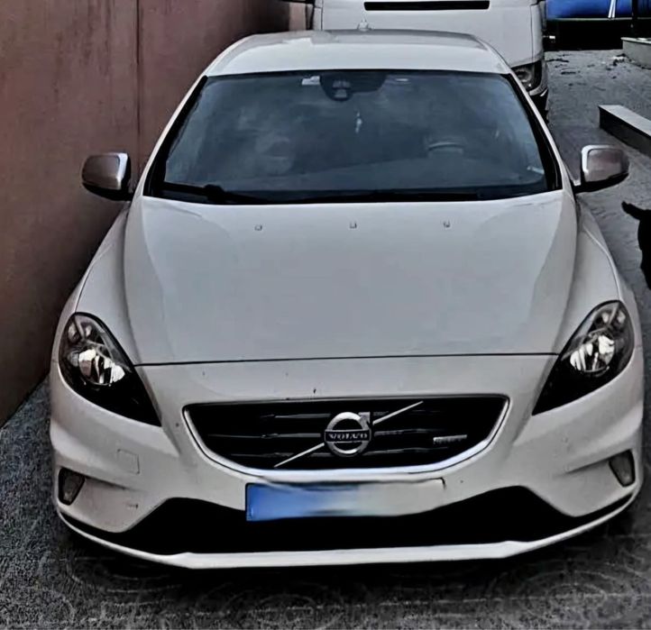 Volvo V40 R-Design
