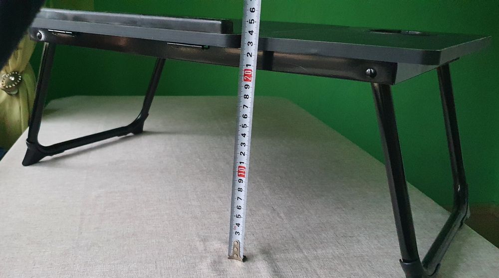 Столик, підставка для ноутбука