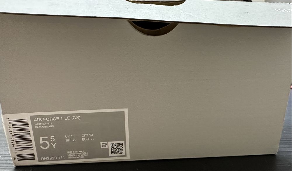 Ténis Nike Air Force 1 tamanho 38