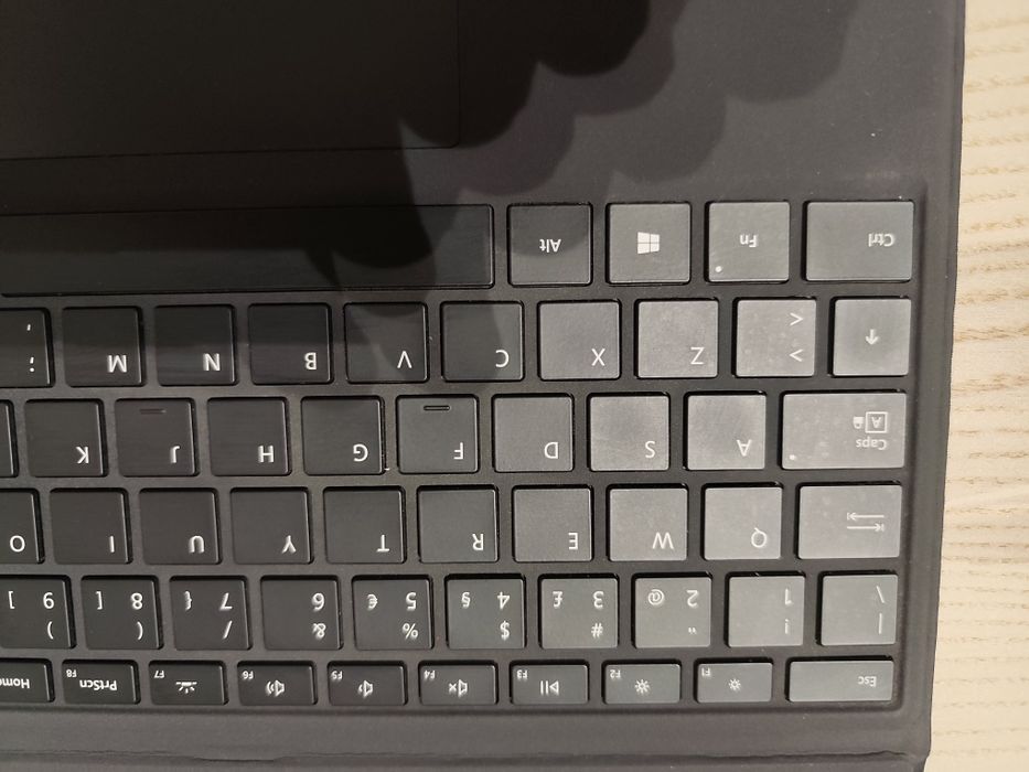 Teclado Microsoft surface com pouco uso