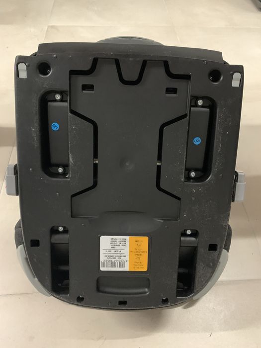 Cadeira auto Bebé Confort RODIFIX Nomad Black i-Size