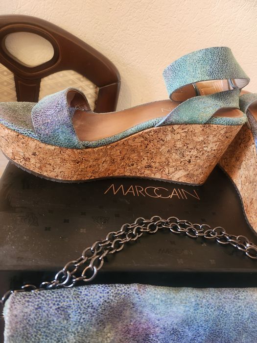 Босоніжки  40 р.та клатч MARC CAIN