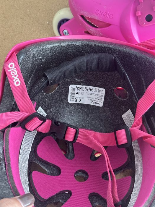Patins Oxelo Play 3 rosa e roxo ajustáveis 34–36 + capacete rosa