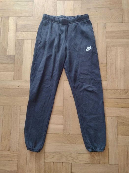 Oryginalne spodnie Nike