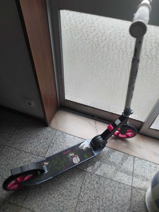 Trotinete Cityo W - Personalizada” e Funcional, Embalagem Original!