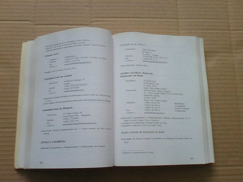 Anuário Diplomático e Consular Português 2007