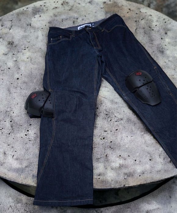Calças mota icon Insulted denim
