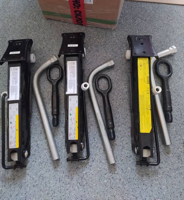 Домкрат Audi A6 C7 A7 A8 Ауді (Ключ Крюк)