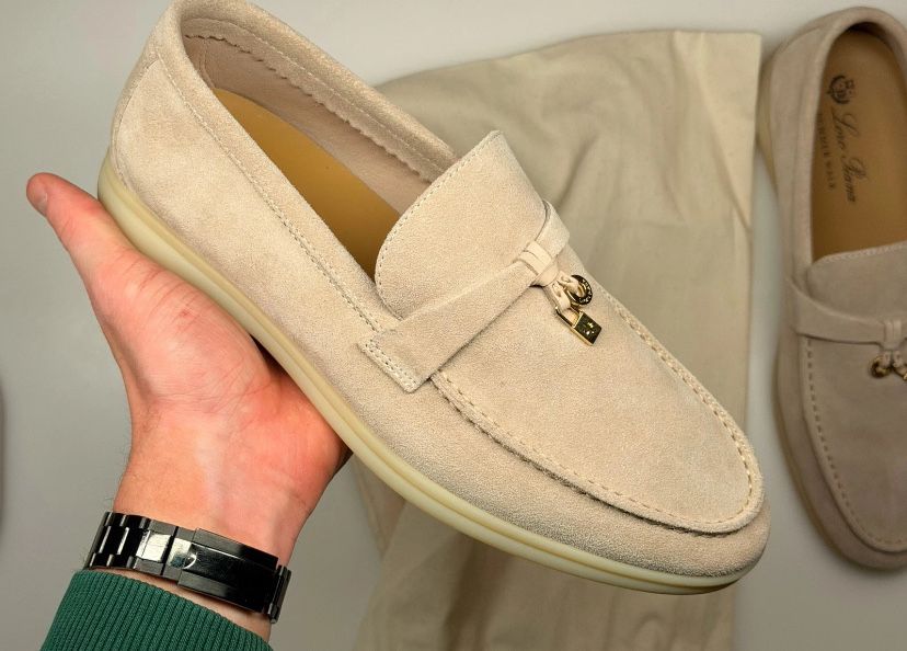 Loro piana  summer walk