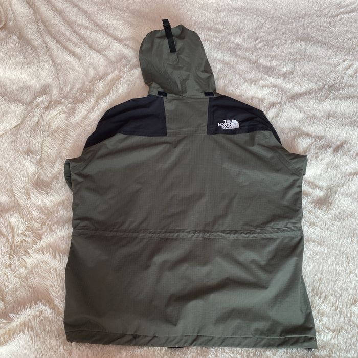 Вітровка The North Face