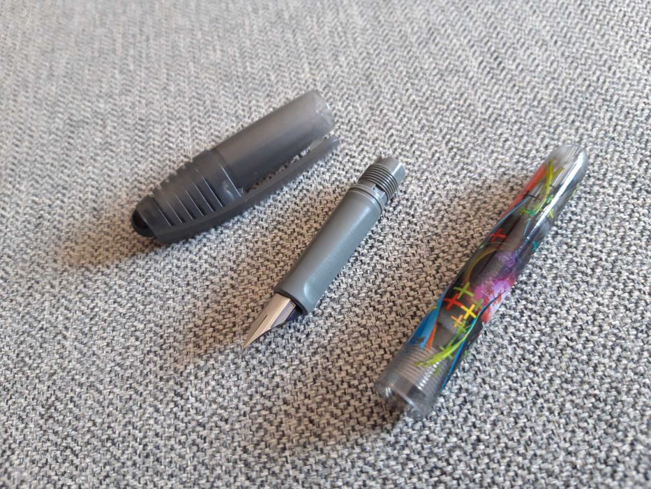 Caneta de tinta permanente SCHEINDER