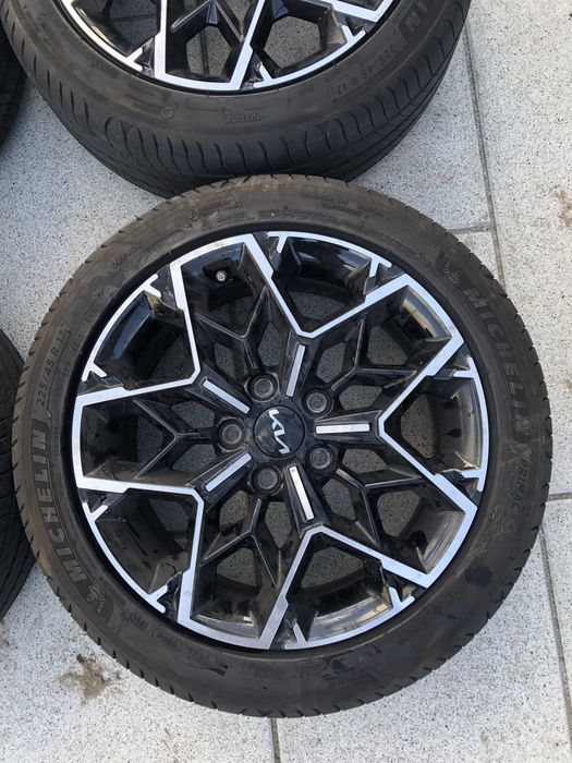 Kola felgi kia ceed 5x114,3 7j et53 michelin 225/45r17 lato