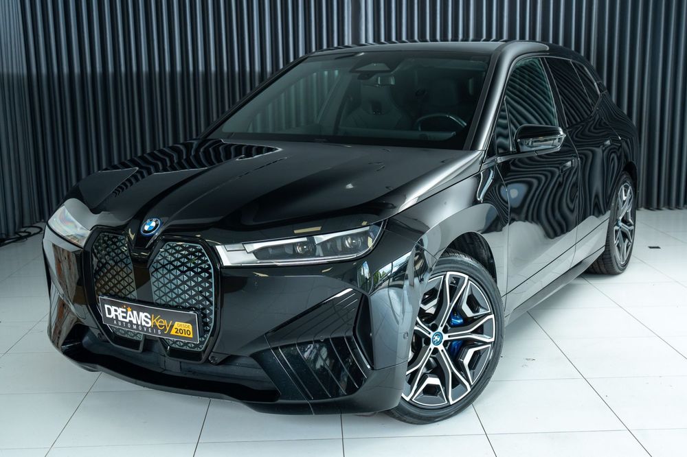 BMW iX xDrive 50 Pack Desportivo