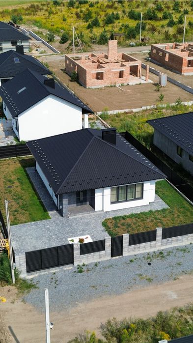 р Продам сучасний будинок в Обарові