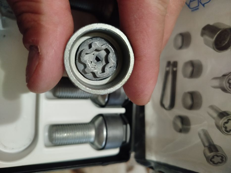 Болти секретні до Ауді оригінальні нові