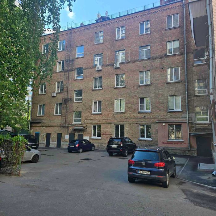 Терміновий продаж сталінки на Татарці, торг