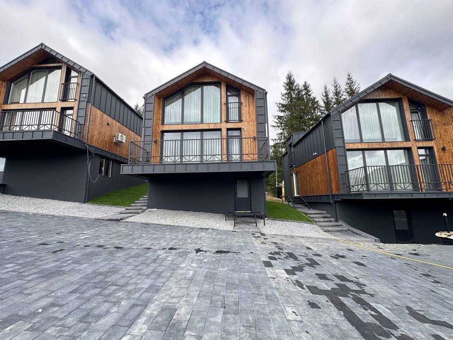 Продаються сучасні котеджі у комплексі у с. Поляниця.