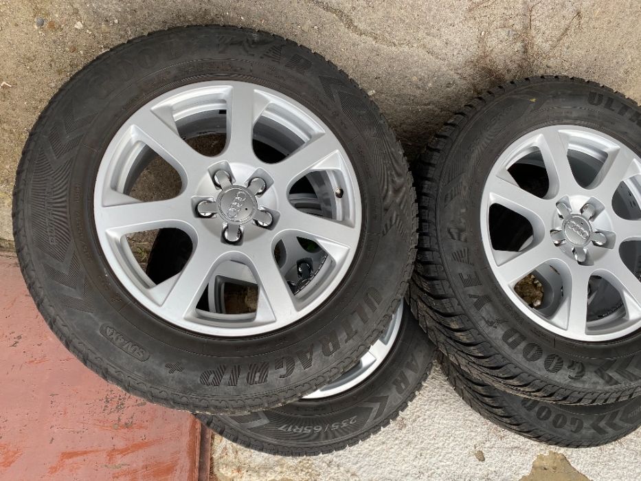 Колеса  диски Титановые гума зима R17 235/65 ET 37 Audi Q5 8R0601025E
