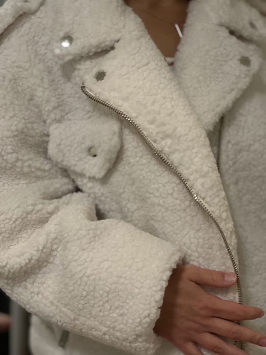 Стильна,тепла шубка