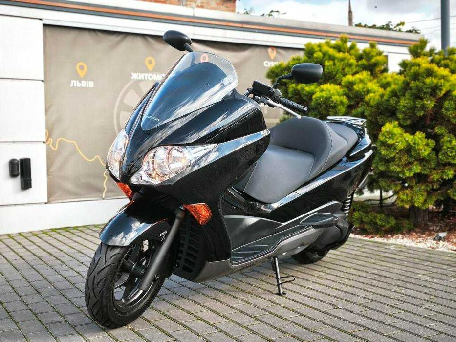 Макси-Скутер Honda Forza 250 Z MF10 ABS  2011рік пробіг: 20 909 км