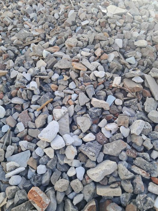 Kruszywo budowlane MIX: Gruz na drogi, place