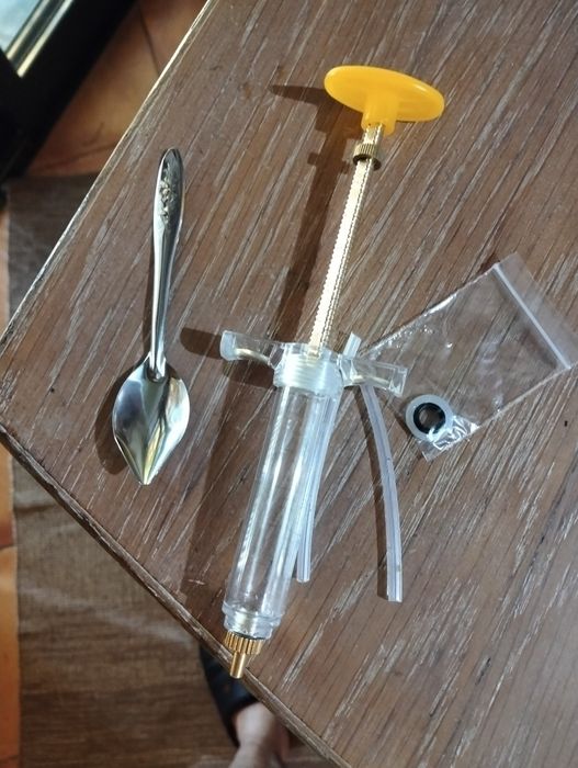 Seringas para alimentar passarinhos