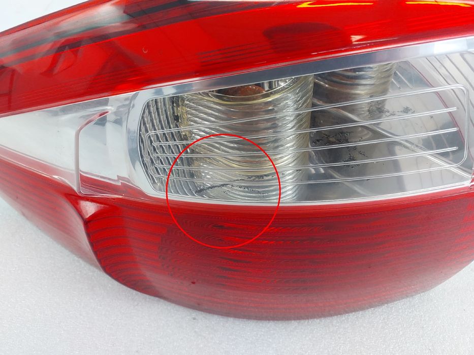 Farolim esquerdo FORD C-Max II (DXA/CB7, DXA/CEU)