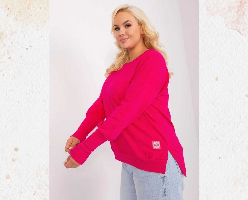 -> Bluzka damska z rozcięciami w kolorze fuksji  / PLUS SIZE / Casual /  Rozmiar: One Size