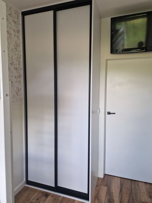 Szafa na wymiar biala 60x110