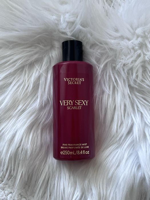 Nowa mgiełka 250 ml Very Sexy Scarlet VS