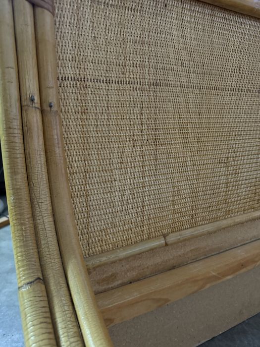Cama de casal em bambu