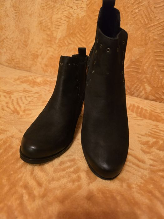 Okazja nowe botki LASOCKI 38 skóra naturalna czarne