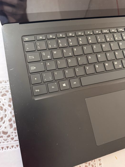 Ноутбук Microsoft Surface Laptop 4 1979 | 15” 2.5K Touch | i7-1185G7 | 16GB | 512GB SSD