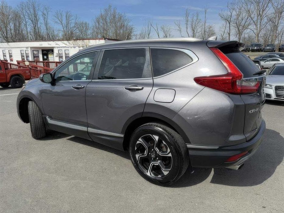 Honda CR-V Touring      2018