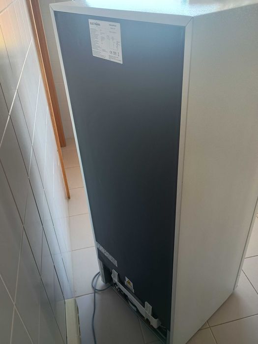 Frigorífico sem congelador