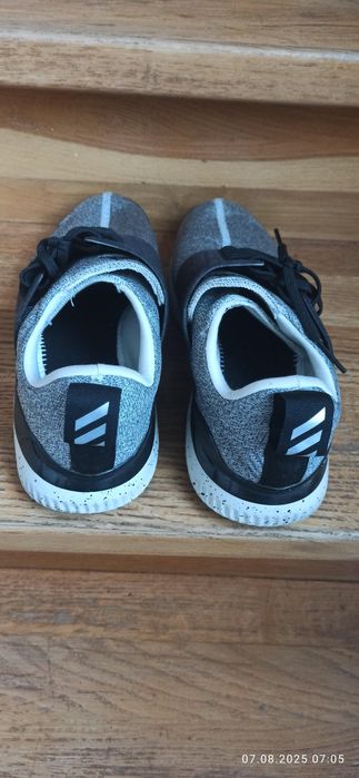 Кросівки чоловічі Adidas, розмір 42, устілка 26