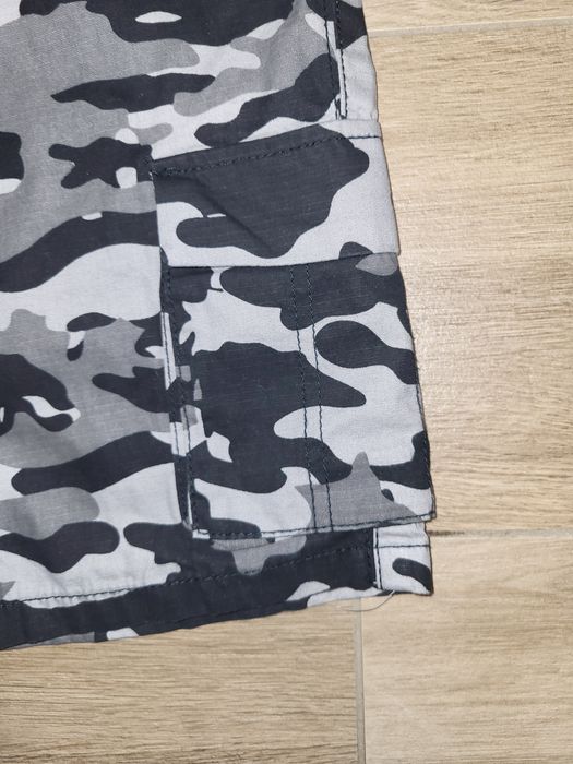 Камуфляжні шорти на 13-14 років